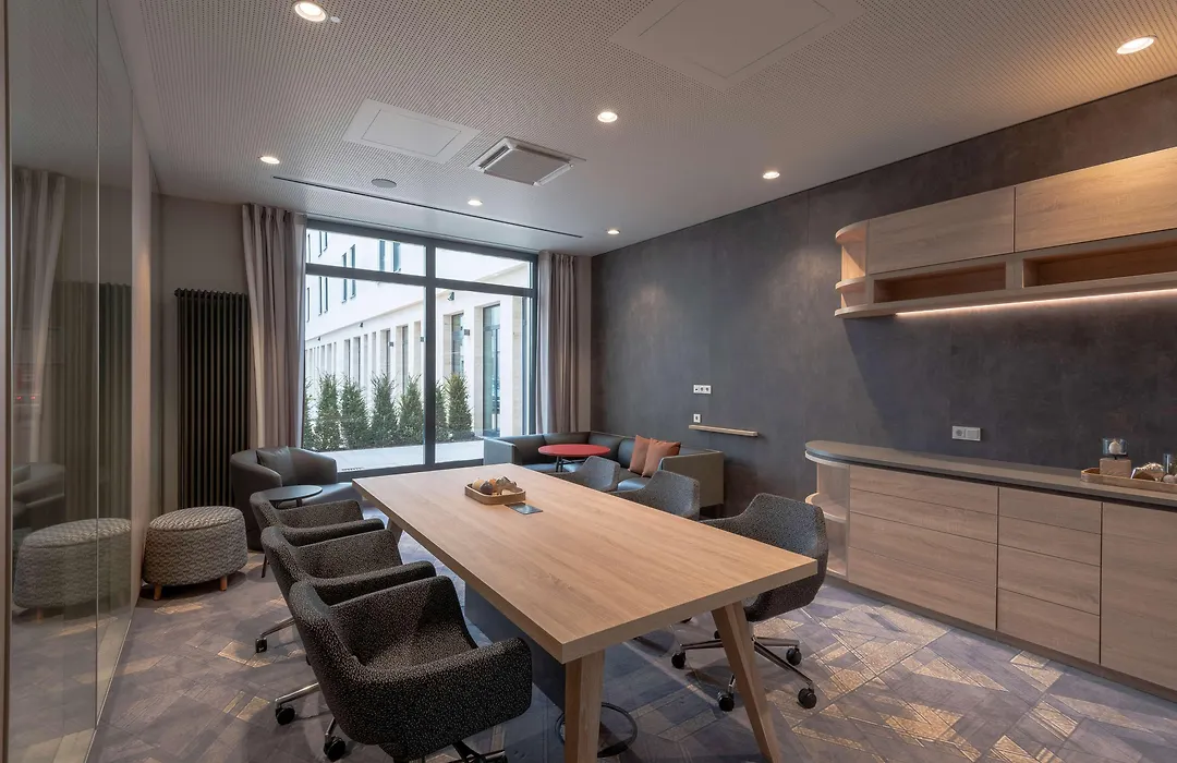 Hampton By Hilton Munich City North-1