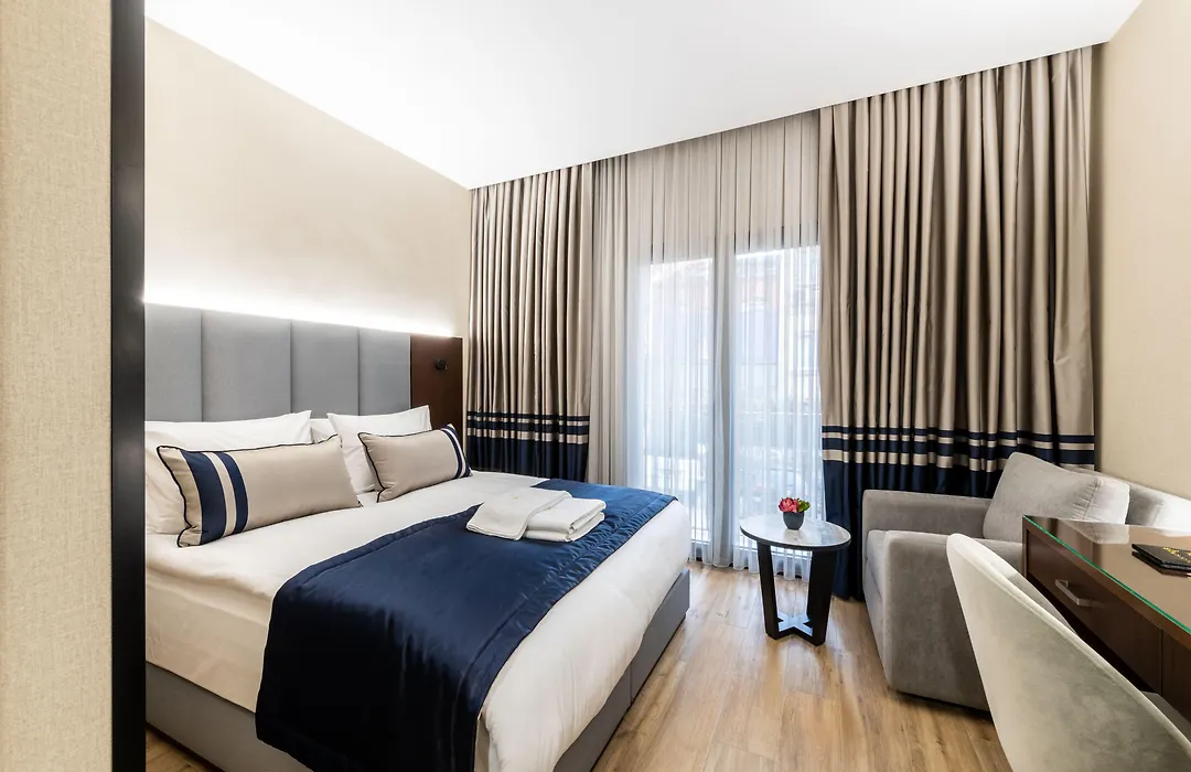 Aprilis Deluxe Hotel-1