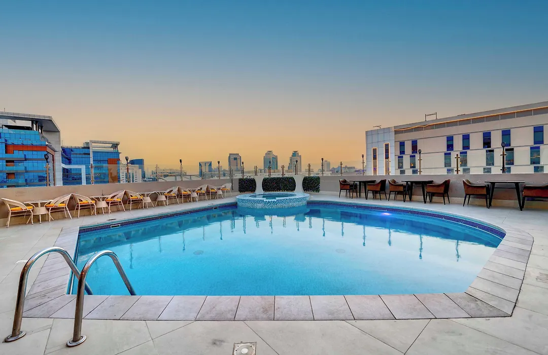 Howard Johnson Plaza By Wyndham Dubai Deira-1