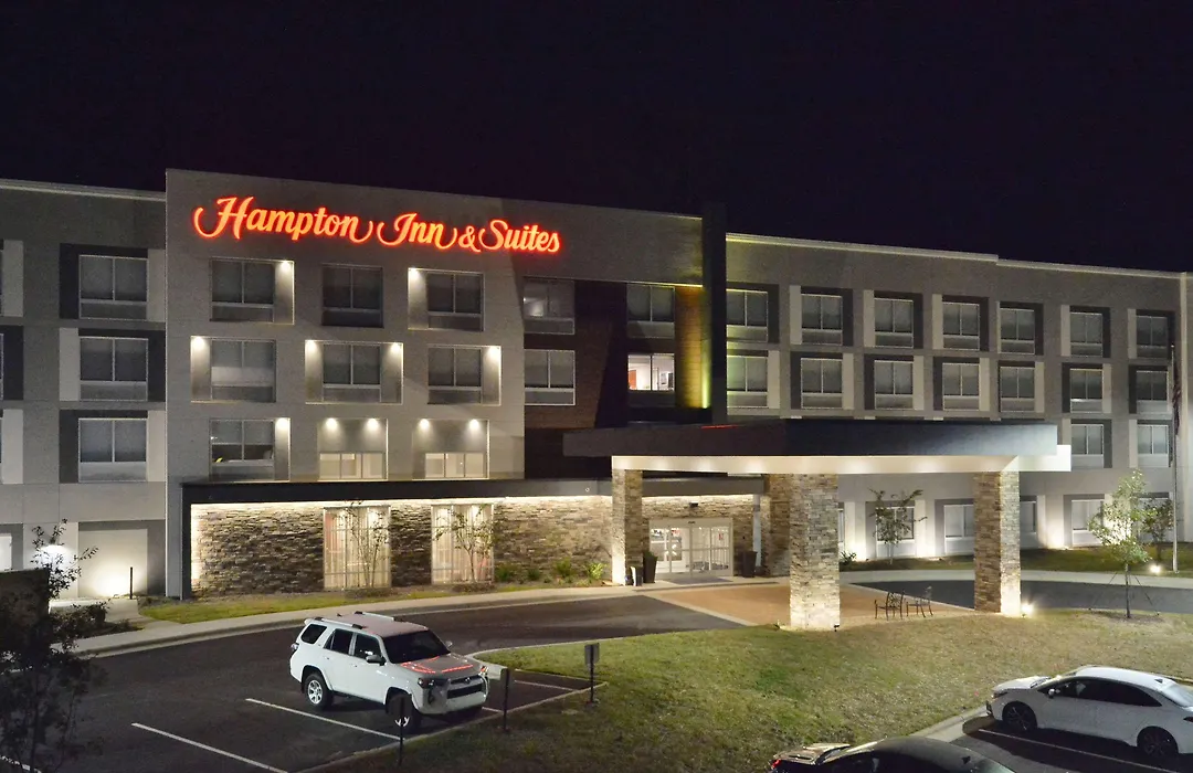 Hampton Inn & Suites Charlotte North I 485-1