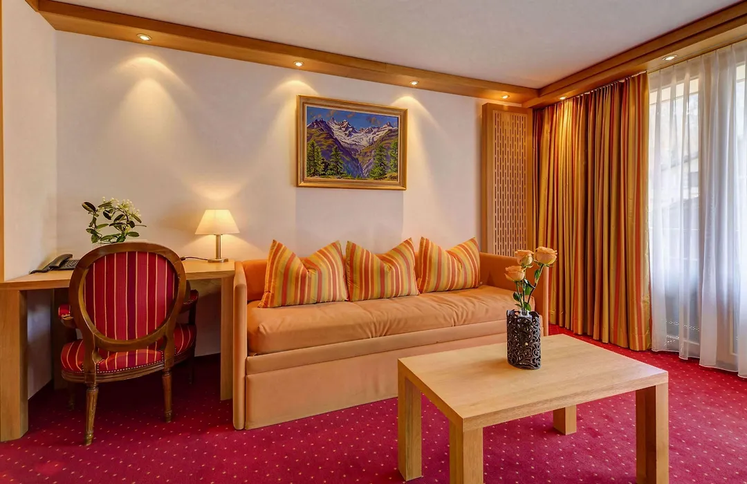 Hotel Excelsior-1