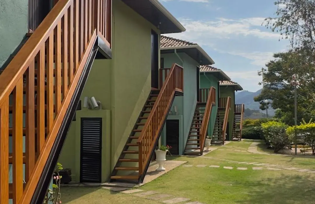 Chalés Montanha Pousada-1