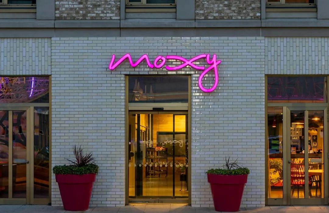 Moxy London Excel-1