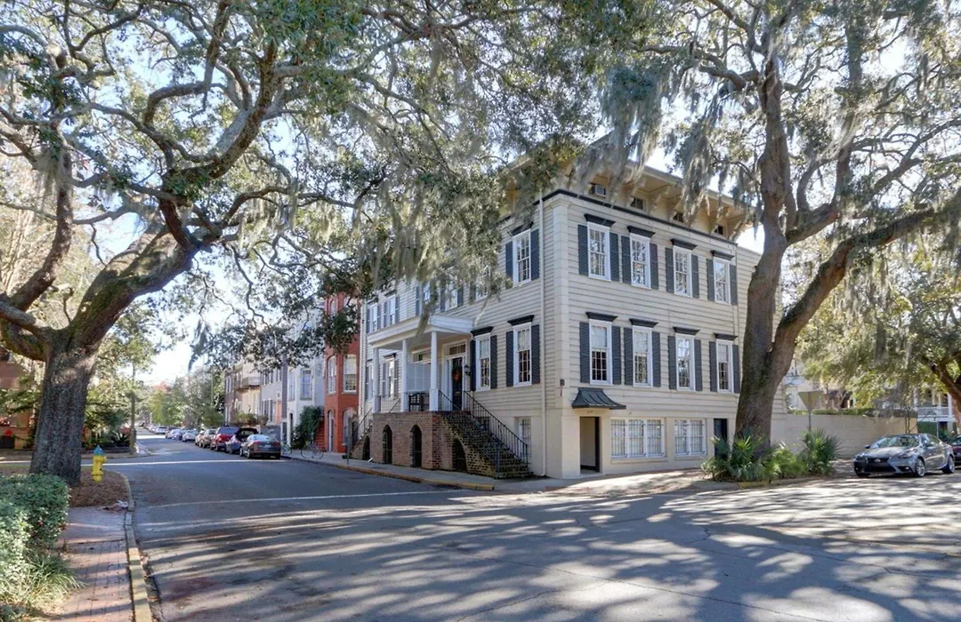 Orleans Square-1