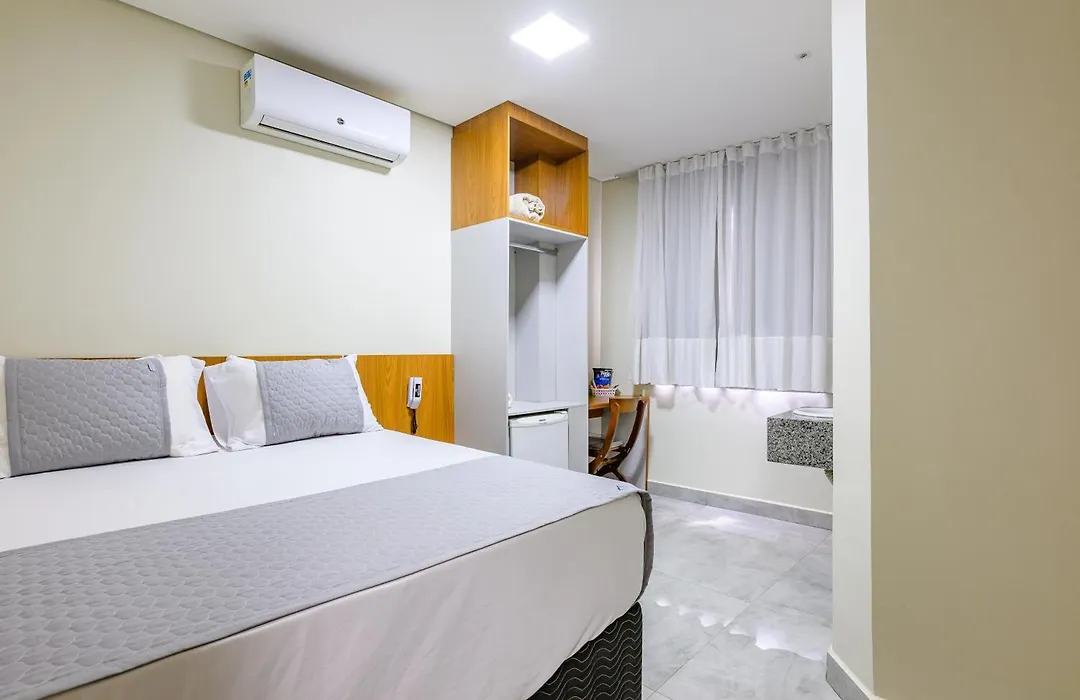 OYO Hotel Brisa Tropical, Brasília-1