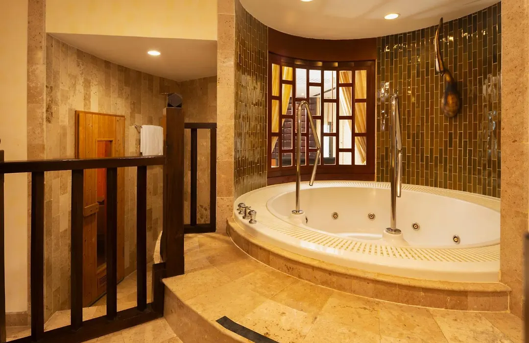 The Davis Bangkok-1