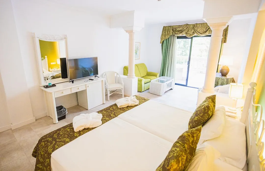 Lago Garden Hotel & Spa-1