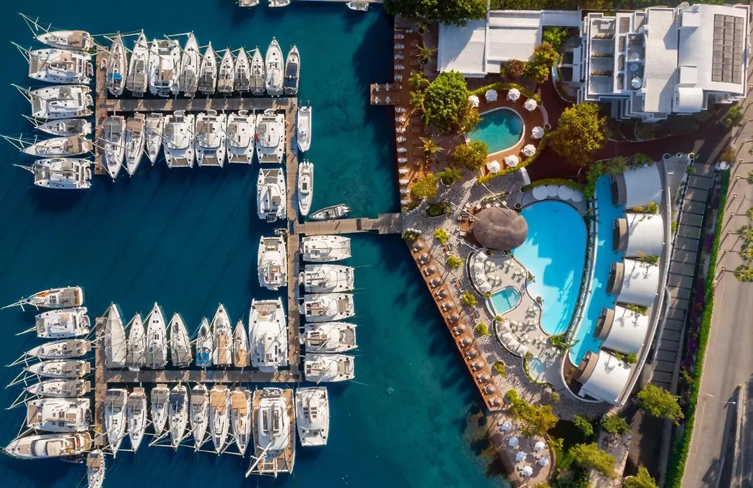 Yacht Classic Hotel - Boutique Class-1