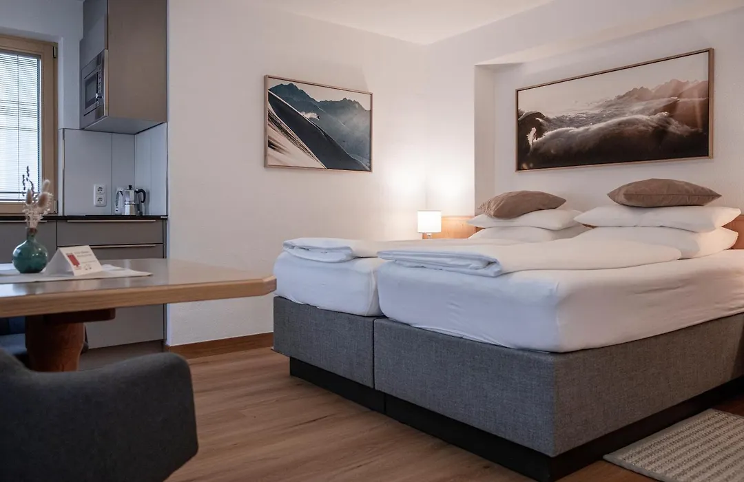 Hotel Montfort-1