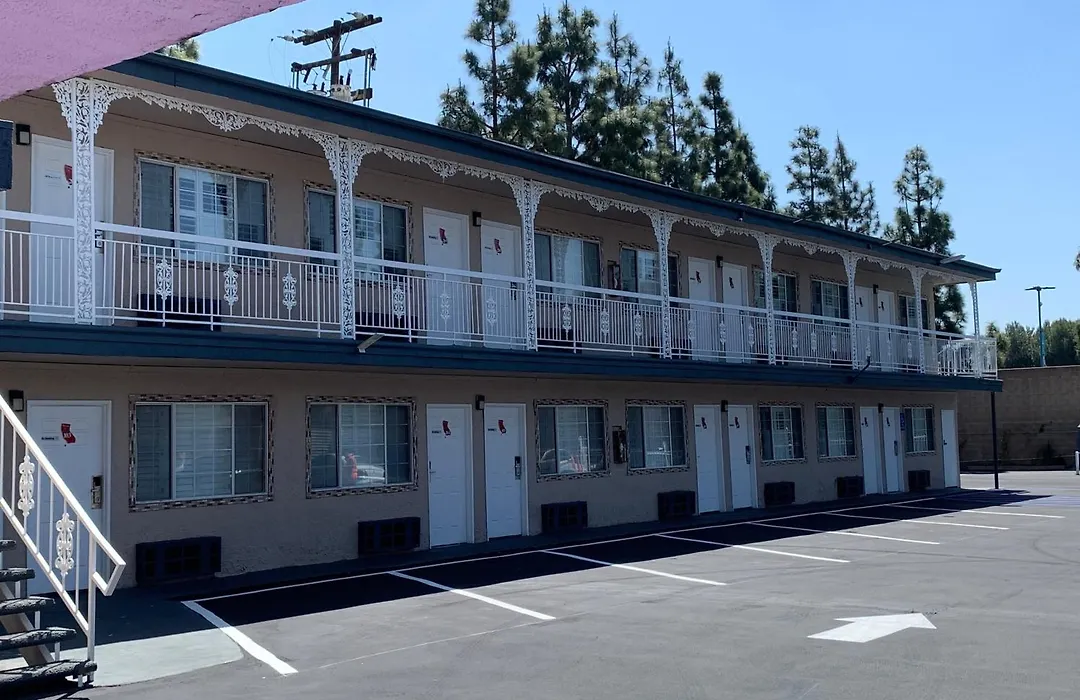 Riviera Motel-1