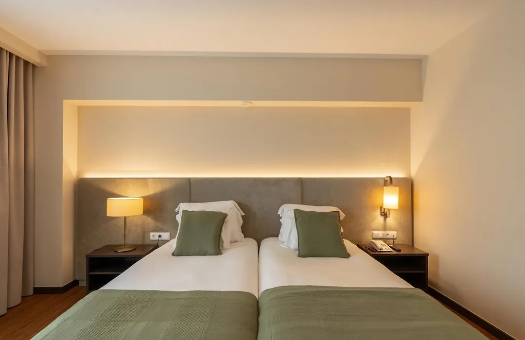 Hotel Premium Porto Maia-1