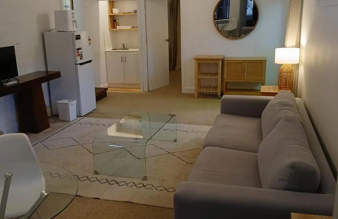 Tallow Beach Motel (Adults Only)-1