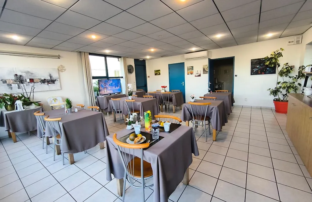 Hôtel Le Laury's-hôtel calme proche de Rodez avec parking privé gratuit-1