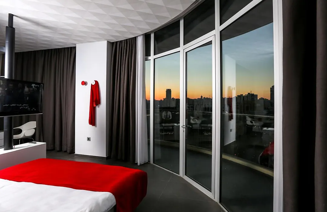 The Smallville Hotel-1