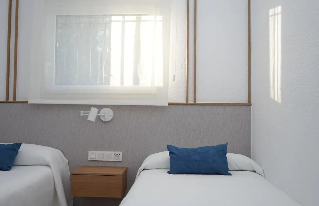 Apartamentos BCL Playa Albir-1