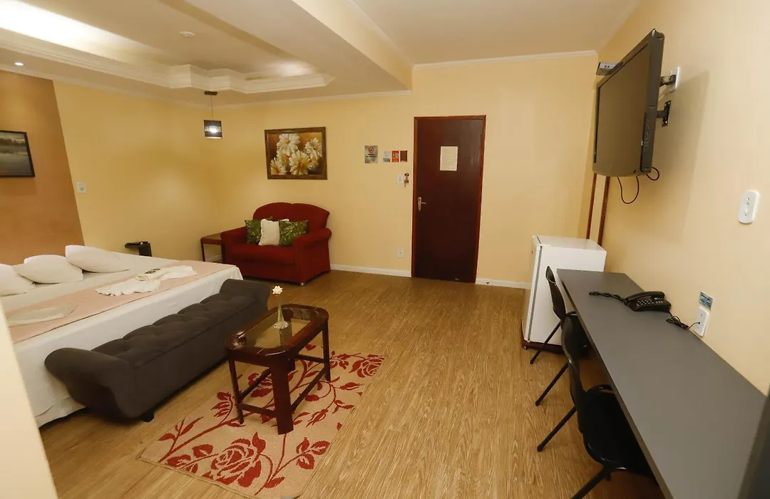 Hotel Garfo de Ouro-1