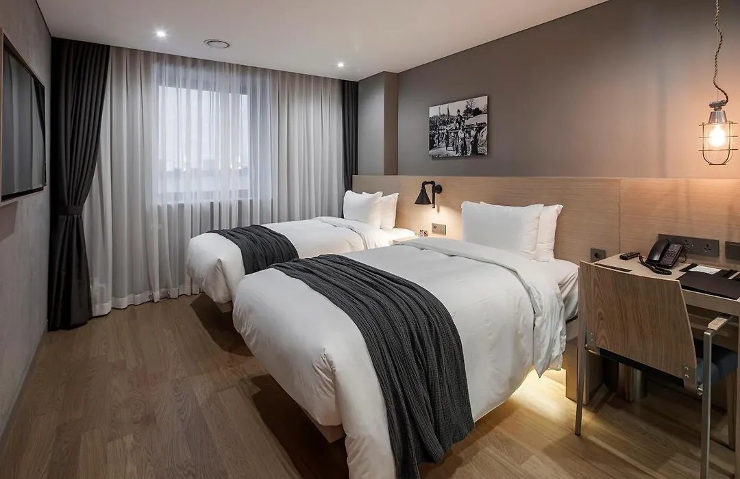 Hotel28 Myeongdong-1