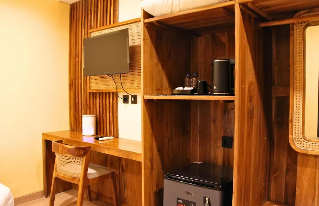 Ab Hotel Kuta-1