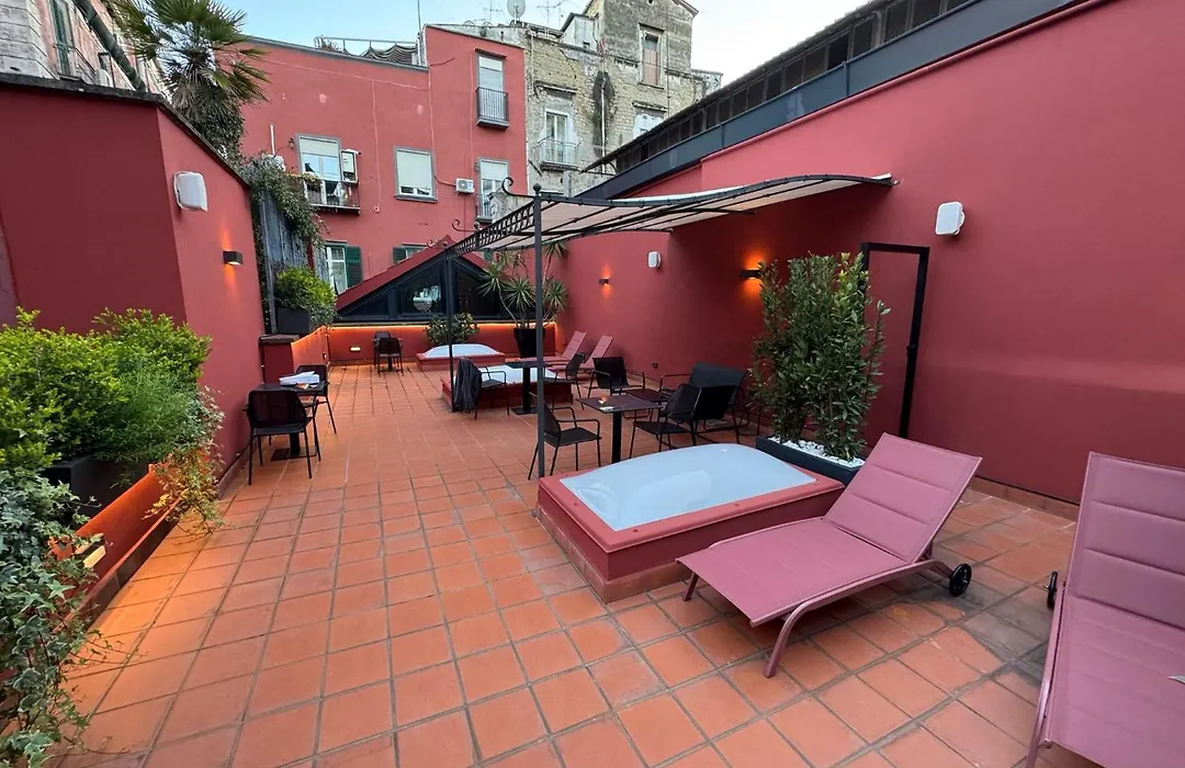 Caruso Place Luxury Rooms & Suites-1