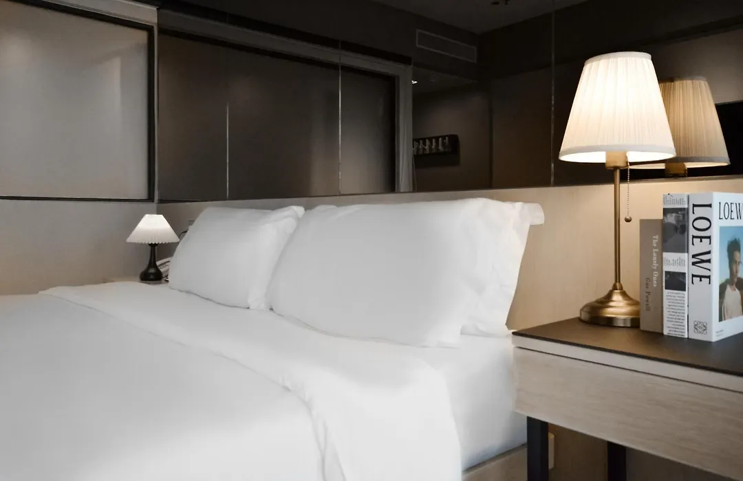 Eco Tree Hotel Causeway Bay-1