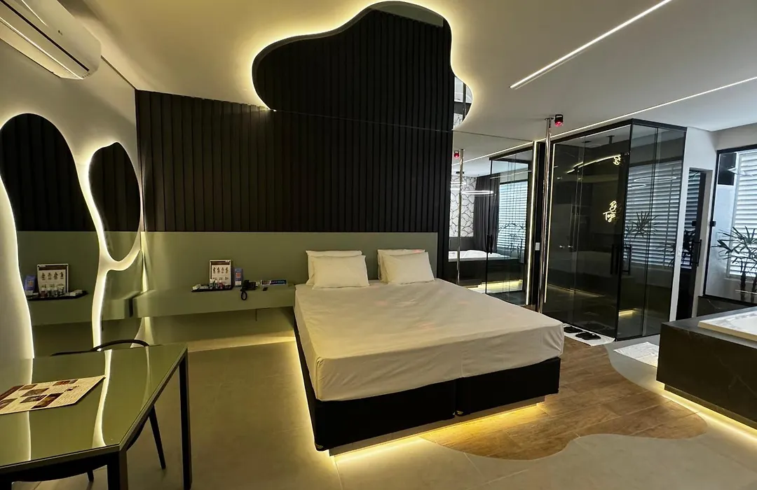 Motel Sedución (Adults only)-1