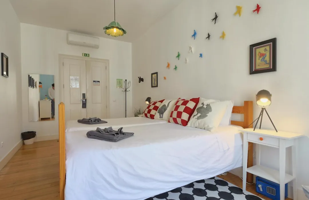 Lisbon Lounge Hostel-1