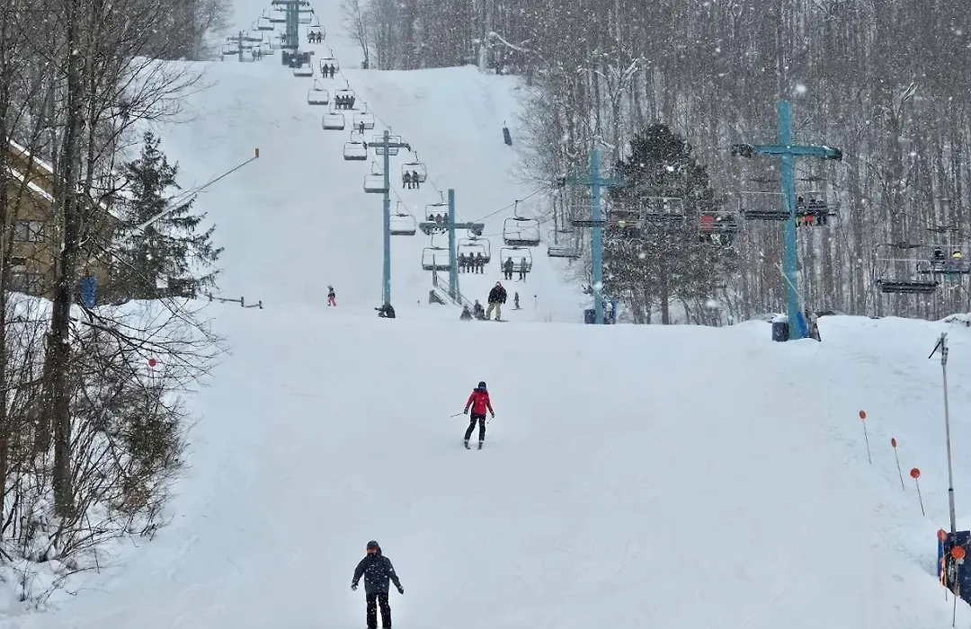 Timberline Lodge, Downtown Ellicottville - Near Ski Resort-1