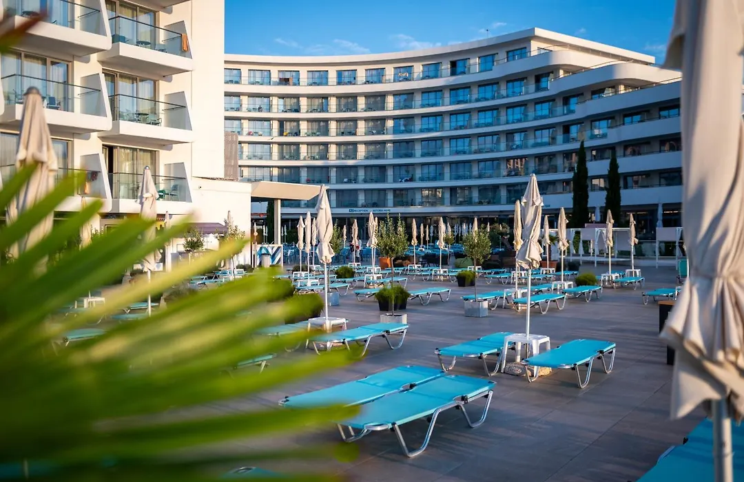 Astoria Hotel All Inclusive- Private Beach&Beach Club-1