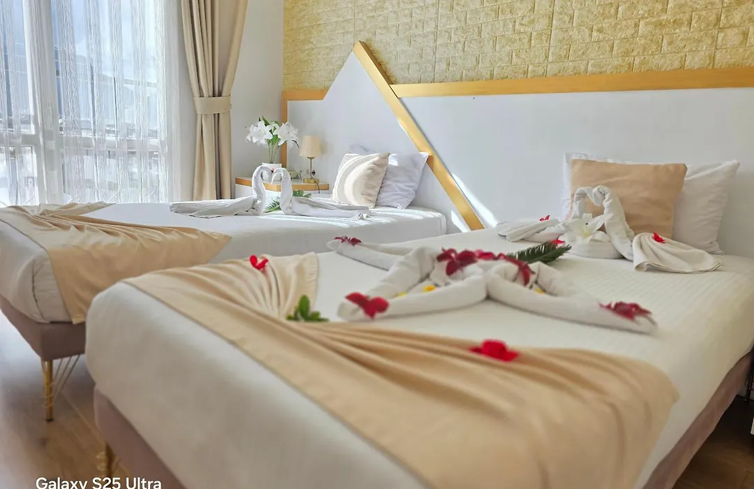 Far Life Hotel-1