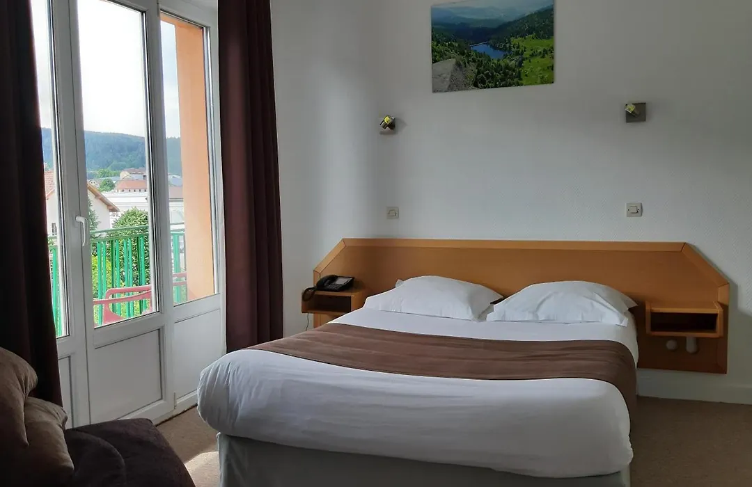 Hotel De La Route Verte-1