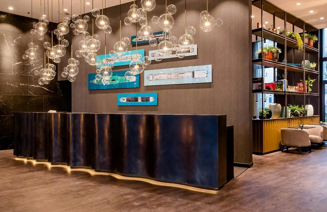 Motel One Koeln-Altstadt-1