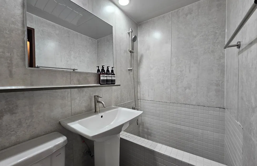 Daljee Guesthouse-1