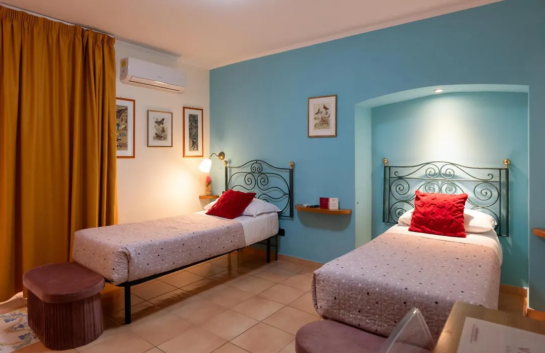 Vittoria Guest House Salerno-1