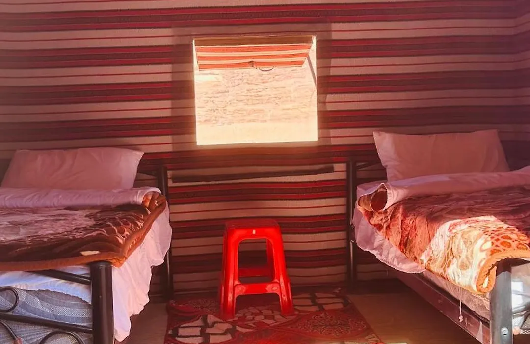Desert guide camp-1