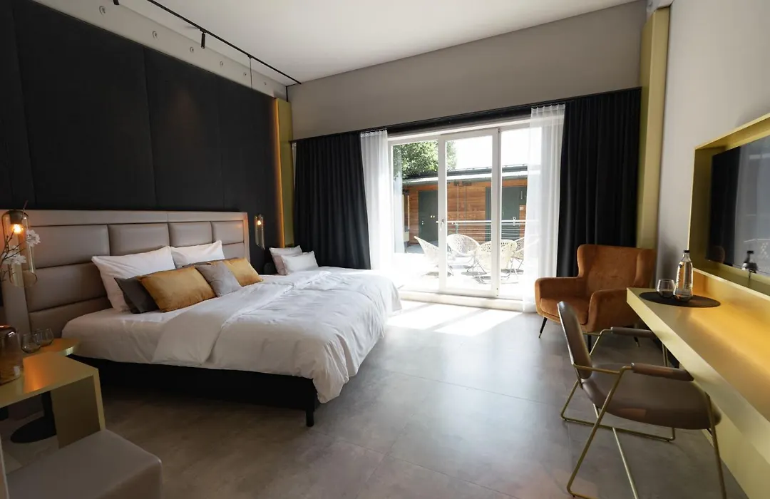 SportScheck Hotel-1