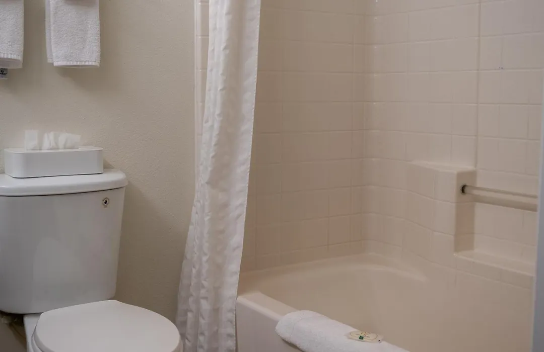 Quality Inn & Suites Fresno Northwest-1