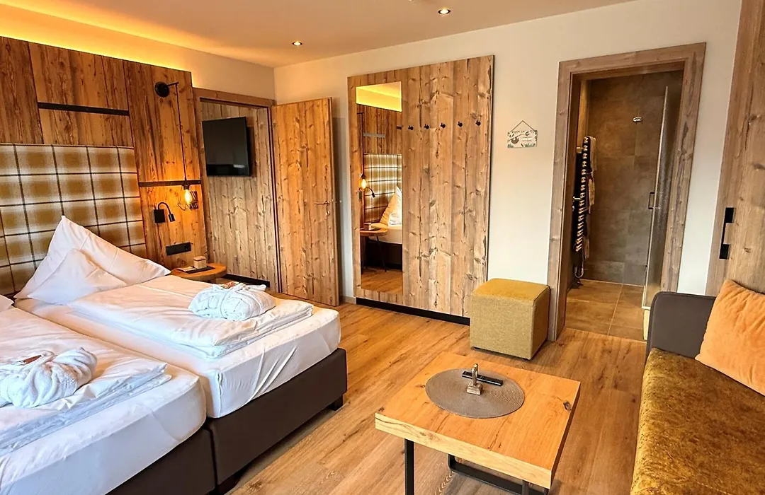 Aparthotel Bergland-1