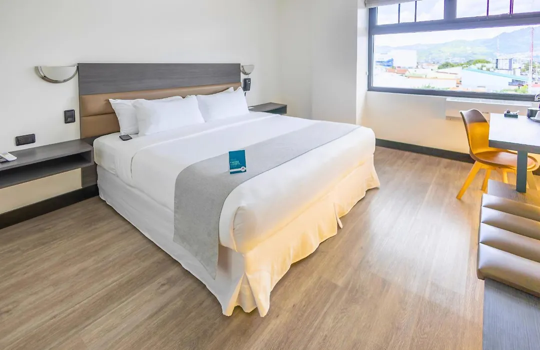 Parque Del Lago Boutique Hotel-1