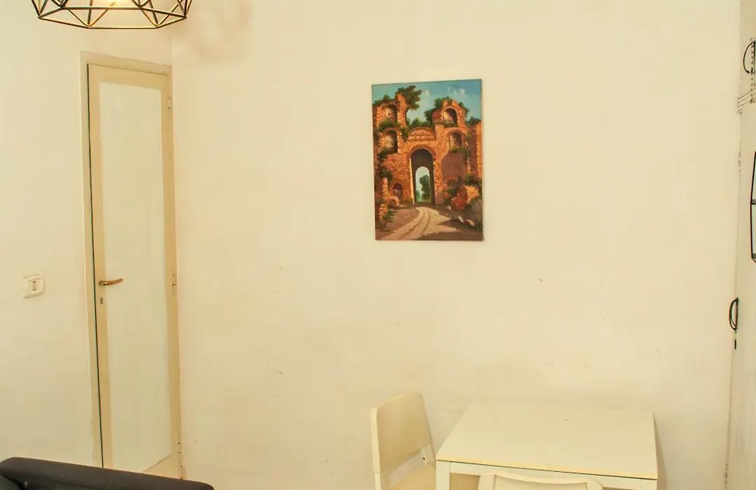 Naples Pizza Hostel-1