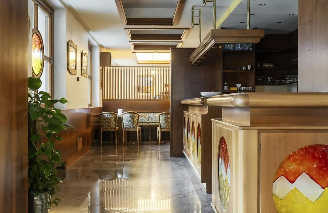 Best Western Hotel Nevada-1