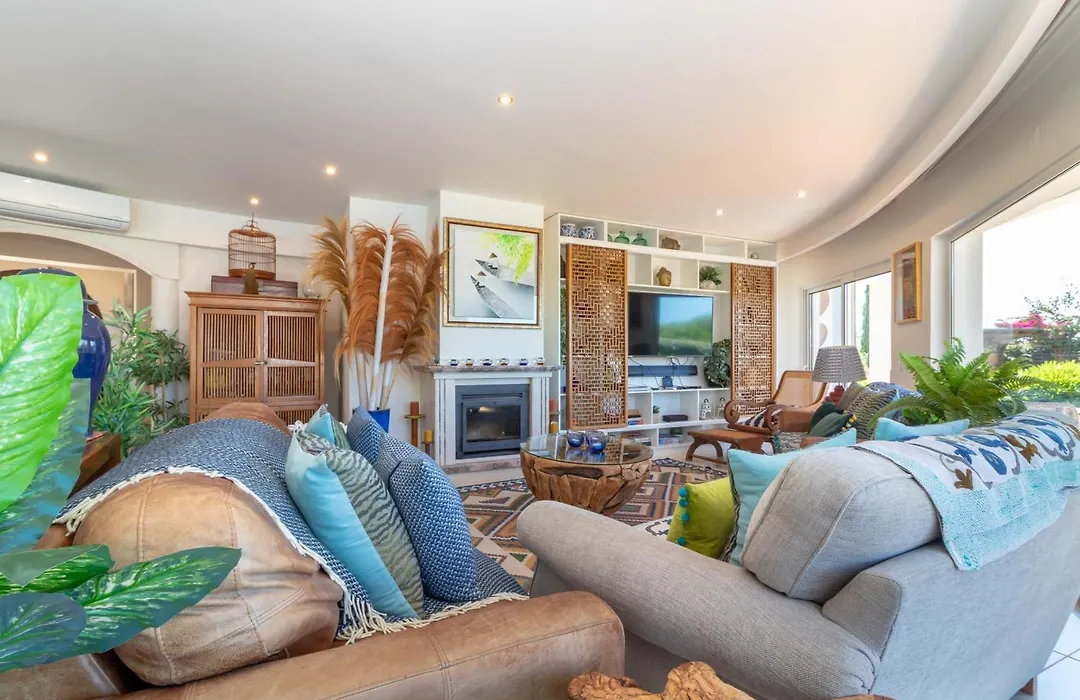 Casa Polgoda Luxury Villa With Ocean Views-1