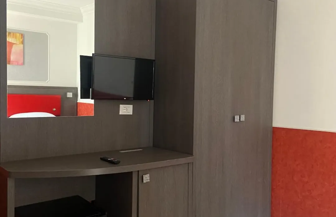 Hotel Center 2-1