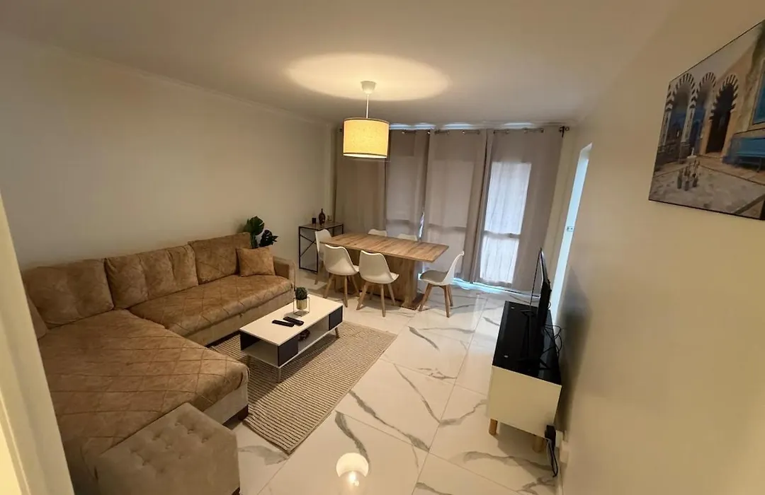 Bel Appartement spacieux T4 avec 2 Parkings privée Gratuit-1