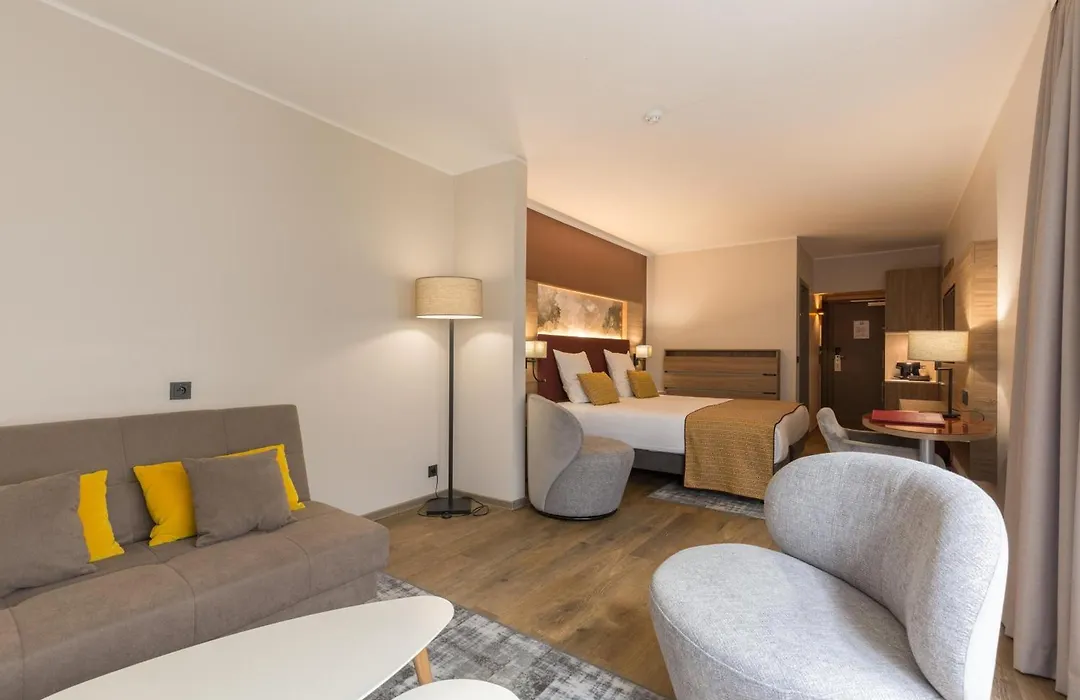 Leonardo Hotel Antwerpen-1