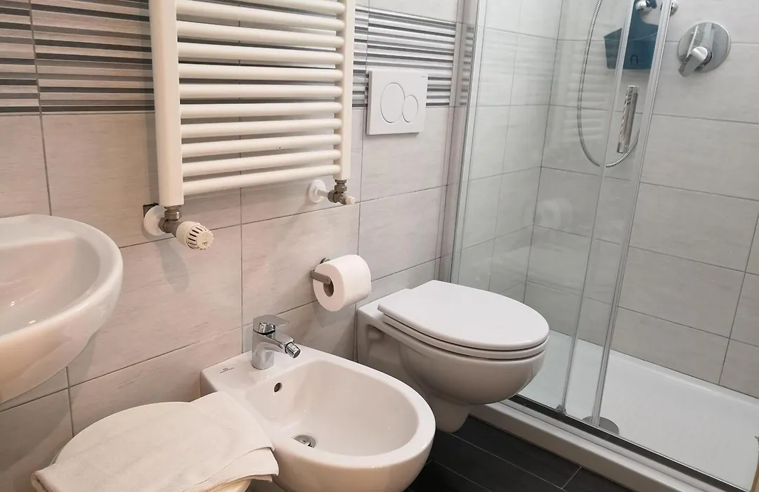 Hotel Iride Suite&Breakfast- ideale per famiglie e coppie-1