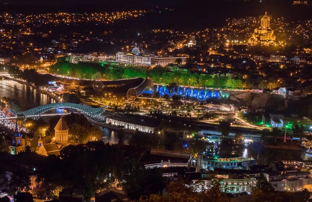 Hotel Tbilisi Central By Mgzavrebi-1