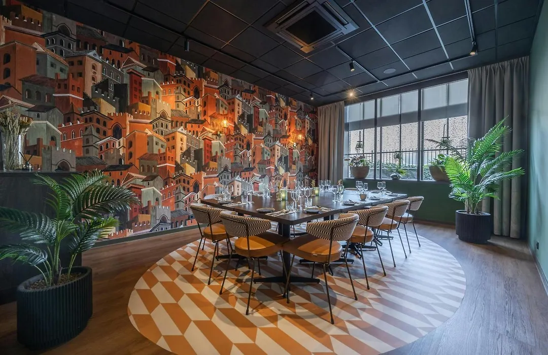 Leonardo Hotel Breda City Center-1