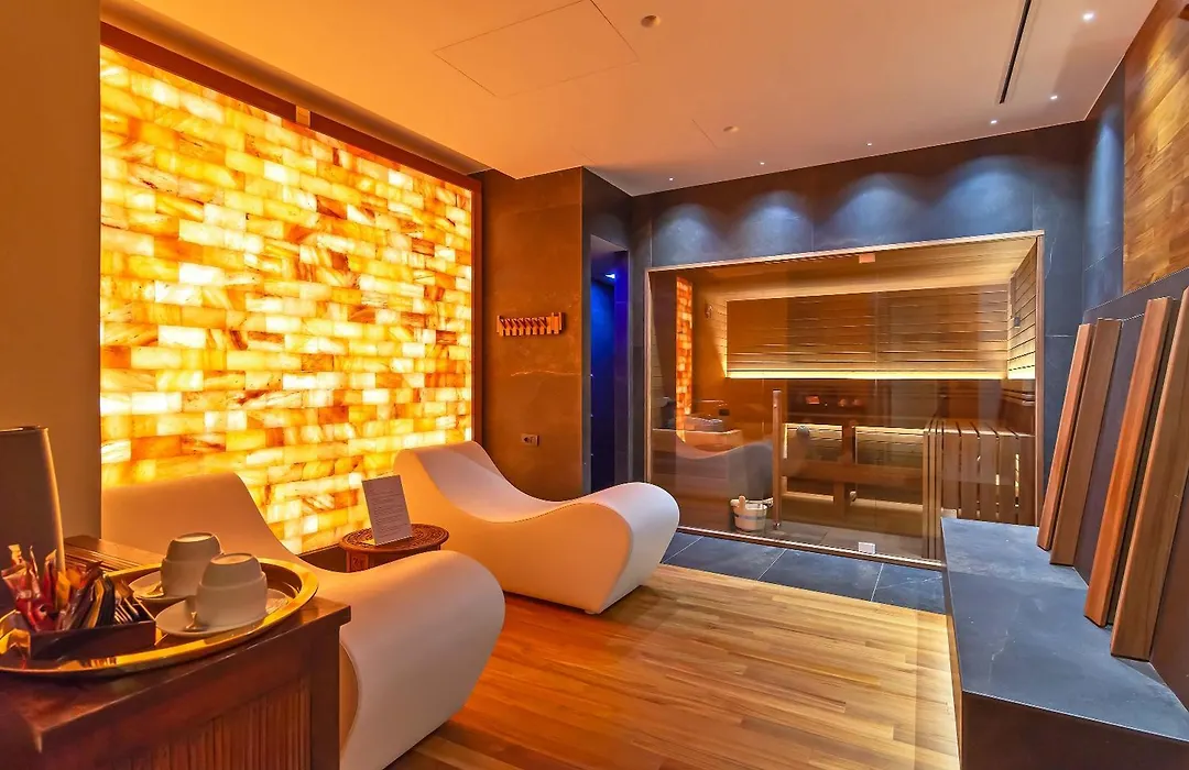 Hotel White-1