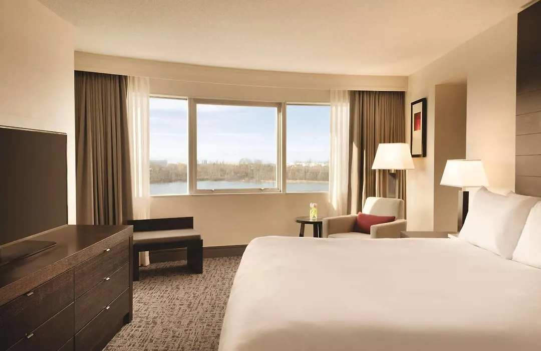 Radisson Hotel Vancouver Airport-1
