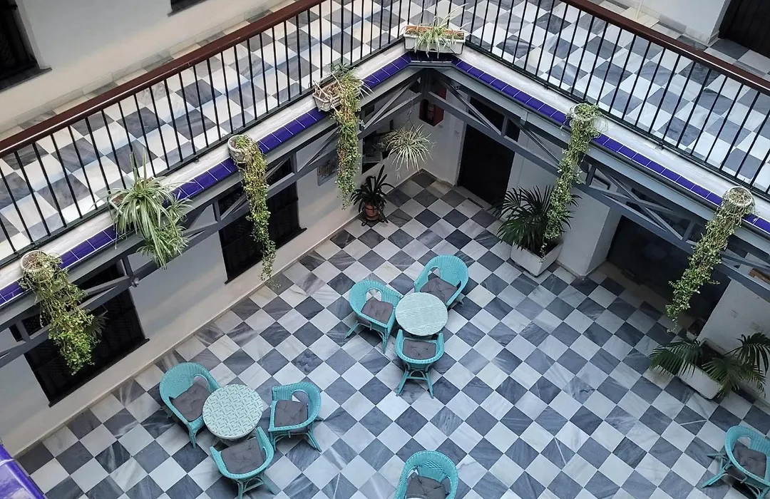 Apartamentos Larga 70-1